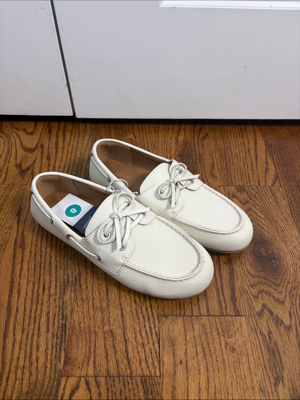 Universal Thread Cream Pebbled Faux Leather Moccasin Loafers Size 8 New Career